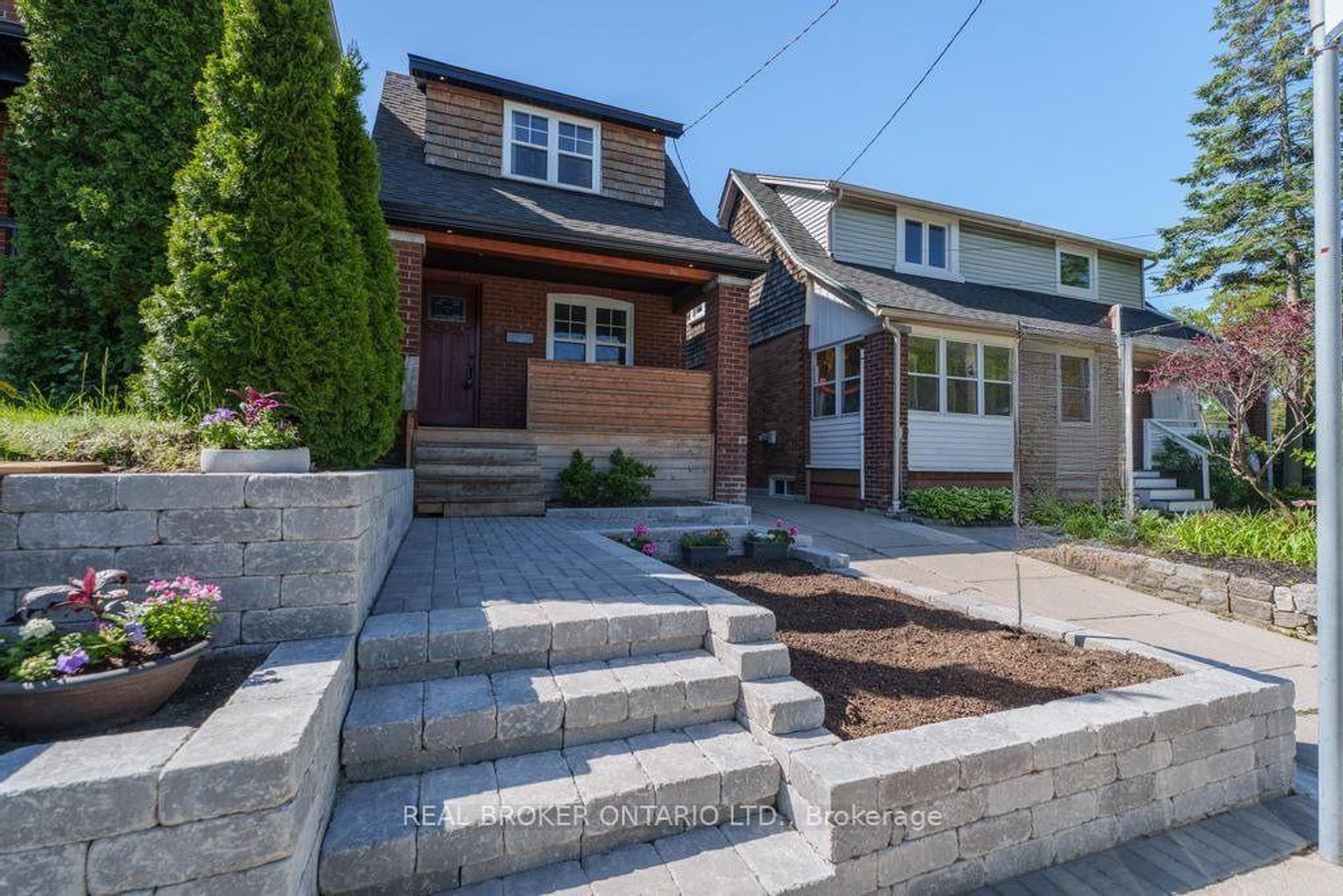 5 Heyworth Crescent S, Danforth, Toronto 