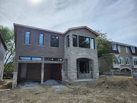 Photo 3 at 3372 Brimley Road, Milliken, Toronto