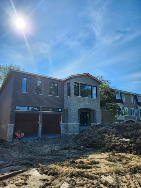 Photo 4 at 3372 Brimley Road, Milliken, Toronto