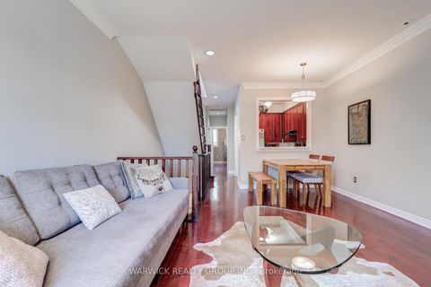 Photo 6 at 10 - 645 Davenport Road, Casa Loma, Toronto