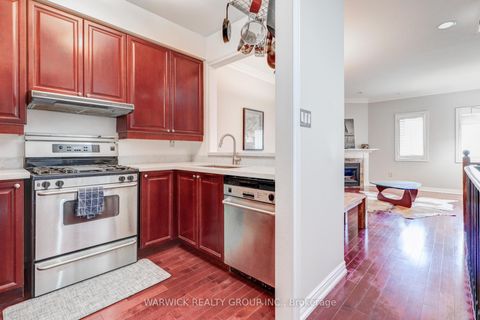 Photo 13 at 10 - 645 Davenport Road, Casa Loma, Toronto