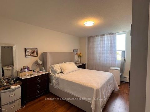 Photo 3 at 911 - 80 Grandravine Drive, York University Heights, Toronto