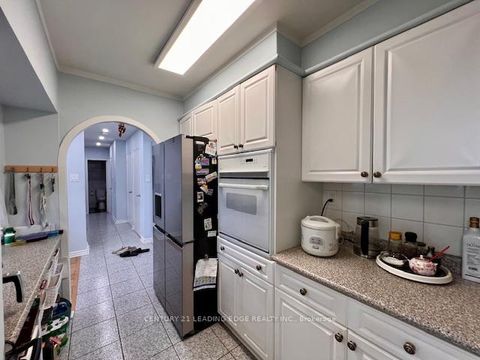 Photo 17 at 911 - 80 Grandravine Drive, York University Heights, Toronto