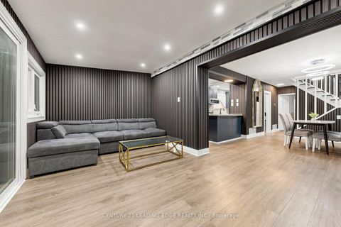 Photo 7 at 26 Cartier Crescent, Bendale, Toronto