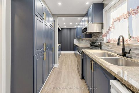 Photo 12 at 26 Cartier Crescent, Bendale, Toronto