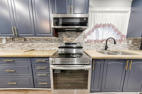 Photo 13 at 26 Cartier Crescent, Bendale, Toronto