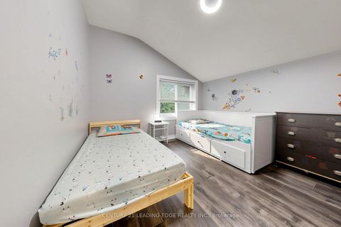 Photo 32 at 26 Cartier Crescent, Bendale, Toronto
