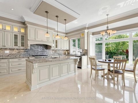 Photo 5 at 351 Patricia Avenue, Newtonbrook West, Toronto