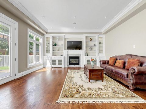 Photo 10 at 351 Patricia Avenue, Newtonbrook West, Toronto