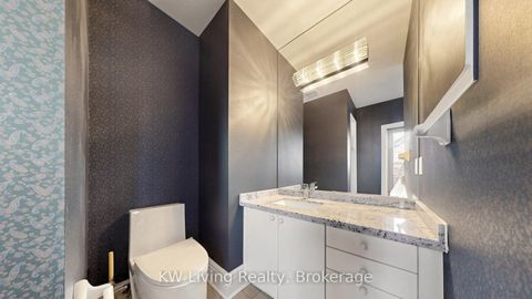 Photo 36 at 2 Cortina Court N, Bayview Hill, Richmond Hill