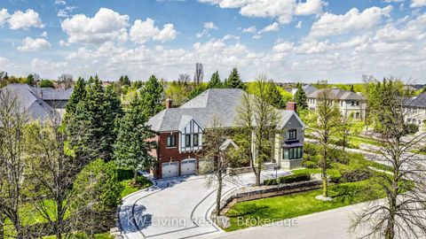 Photo 46 at 2 Cortina Court N, Bayview Hill, Richmond Hill