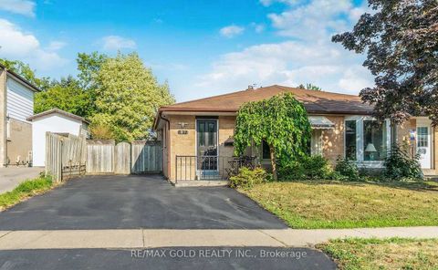 Photo 23 at 27 Sylvia Street, Grove East, Barrie