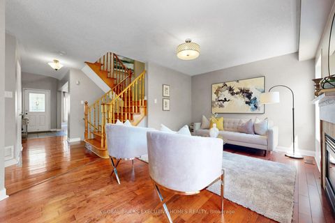 Photo 13 at 13 Howling Crescent, South East, Ajax