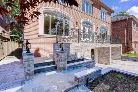 Photo 2 at 185 Wilfred Avenue, Willowdale East, Toronto
