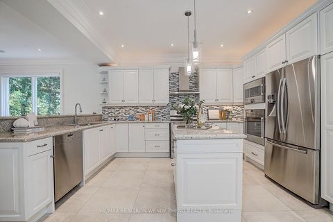 Photo 18 at 185 Wilfred Avenue, Willowdale East, Toronto