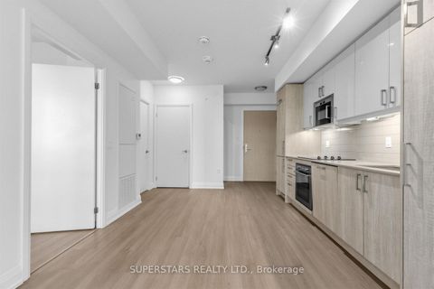 Photo 4 at 611 - 77 Mutual Street, Yonge Corridor, Toronto
