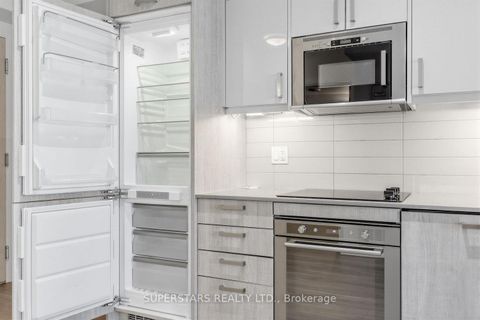 Photo 17 at 611 - 77 Mutual Street, Yonge Corridor, Toronto