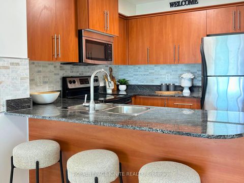Photo 6 at 7G - 8 Rosebank Drive, Malvern, Toronto