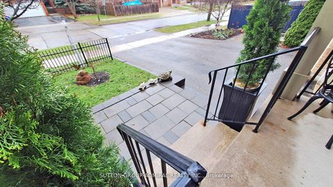 Photo 2 at 36 Helen Street, East Woodbridge, Vaughan