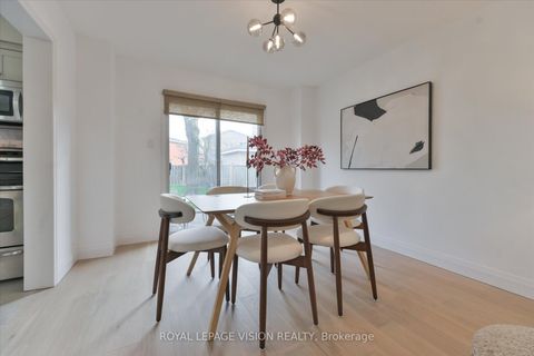 Photo 8 at 126 Richbell Street, Brownridge, Vaughan