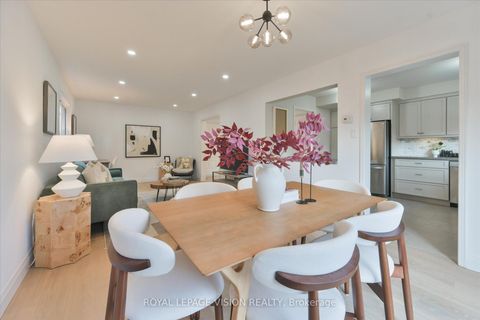 Photo 9 at 126 Richbell Street, Brownridge, Vaughan