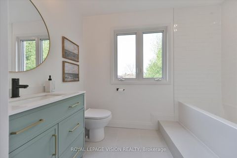 Photo 19 at 126 Richbell Street, Brownridge, Vaughan