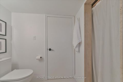 Photo 25 at 126 Richbell Street, Brownridge, Vaughan