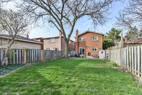 Photo 30 at 126 Richbell Street, Brownridge, Vaughan