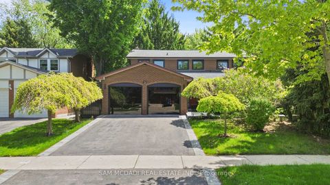 Photo 1 at 5 Canterbury Crescent, Humber Valley, Toronto