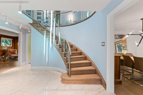 Photo 7 at 5 Canterbury Crescent, Humber Valley, Toronto