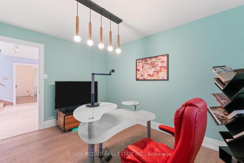 Photo 13 at 5 Canterbury Crescent, Humber Valley, Toronto