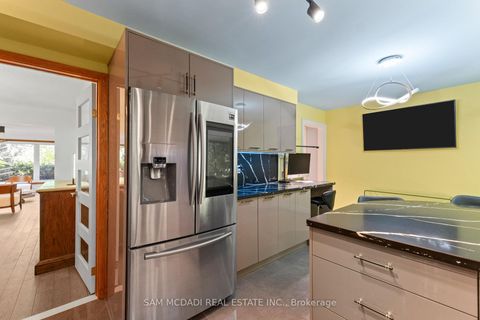 Photo 17 at 5 Canterbury Crescent, Humber Valley, Toronto