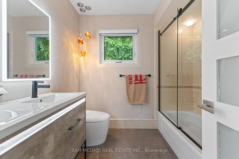 Photo 24 at 5 Canterbury Crescent, Humber Valley, Toronto