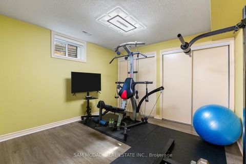 Photo 36 at 5 Canterbury Crescent, Humber Valley, Toronto