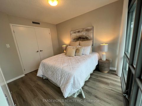 Photo 12 at 1806 - 38 Grenville Street, Bay Street Corridor, Toronto