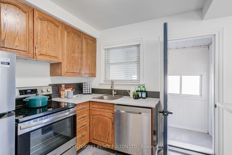 Photo 18 at 10 Mendip Crescent, Dorset Park, Toronto