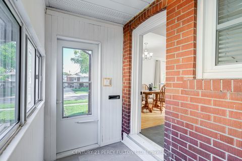 Photo 20 at 10 Mendip Crescent, Dorset Park, Toronto