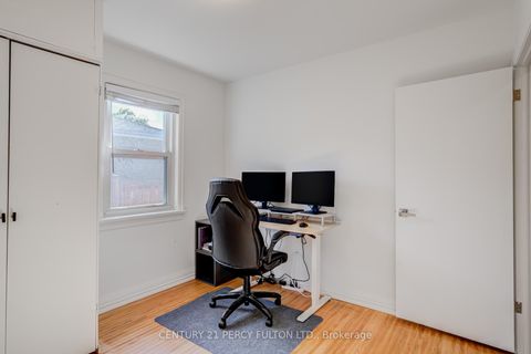 Photo 29 at 10 Mendip Crescent, Dorset Park, Toronto