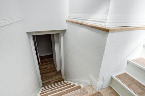 Photo 31 at 10 Mendip Crescent, Dorset Park, Toronto