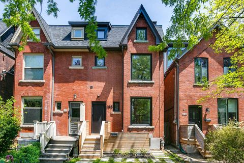 Photo 0 at 195 Albany Avenue, Annex, Toronto