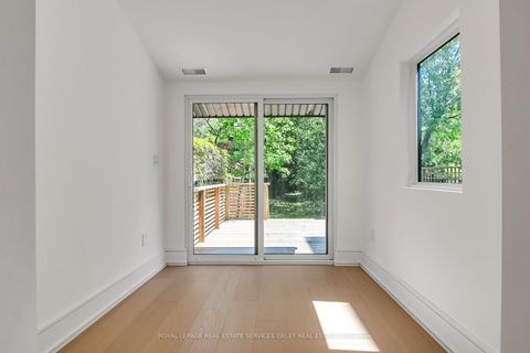 Photo 12 at 195 Albany Avenue, Annex, Toronto