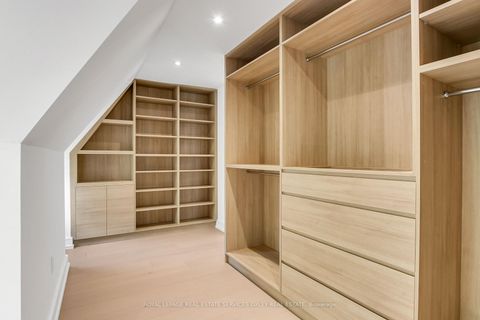 Photo 19 at 195 Albany Avenue, Annex, Toronto
