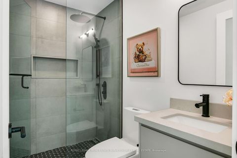 Photo 28 at 195 Albany Avenue, Annex, Toronto