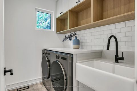 Photo 29 at 195 Albany Avenue, Annex, Toronto