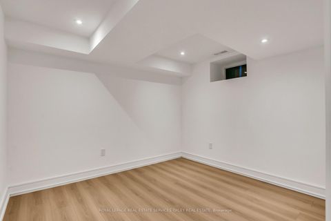 Photo 35 at 195 Albany Avenue, Annex, Toronto