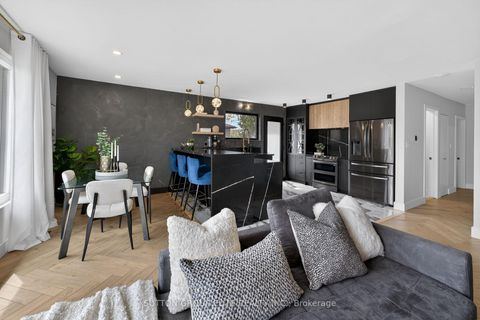 Photo 4 at 19 Hardwick Court, West Deane, Toronto
