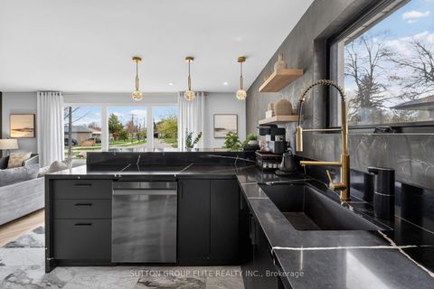 Photo 8 at 19 Hardwick Court, West Deane, Toronto