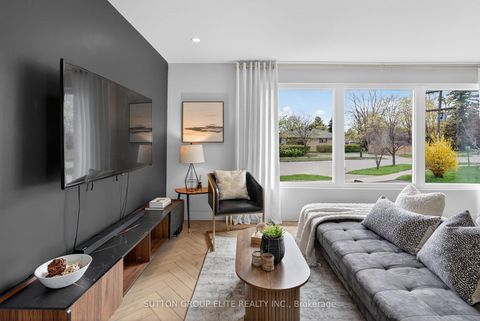 Photo 12 at 19 Hardwick Court, West Deane, Toronto