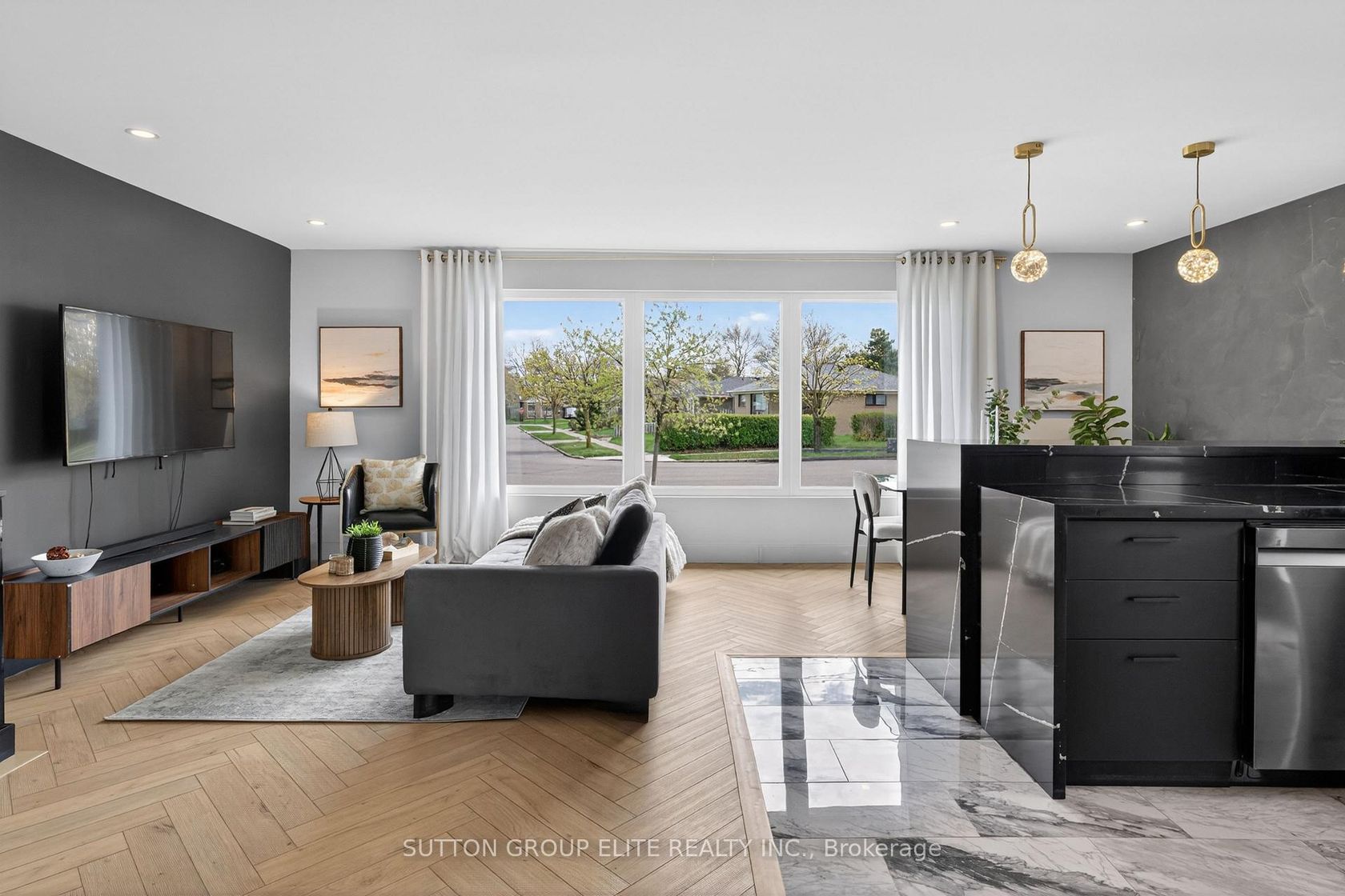 19 Hardwick Court, West Deane, Toronto 