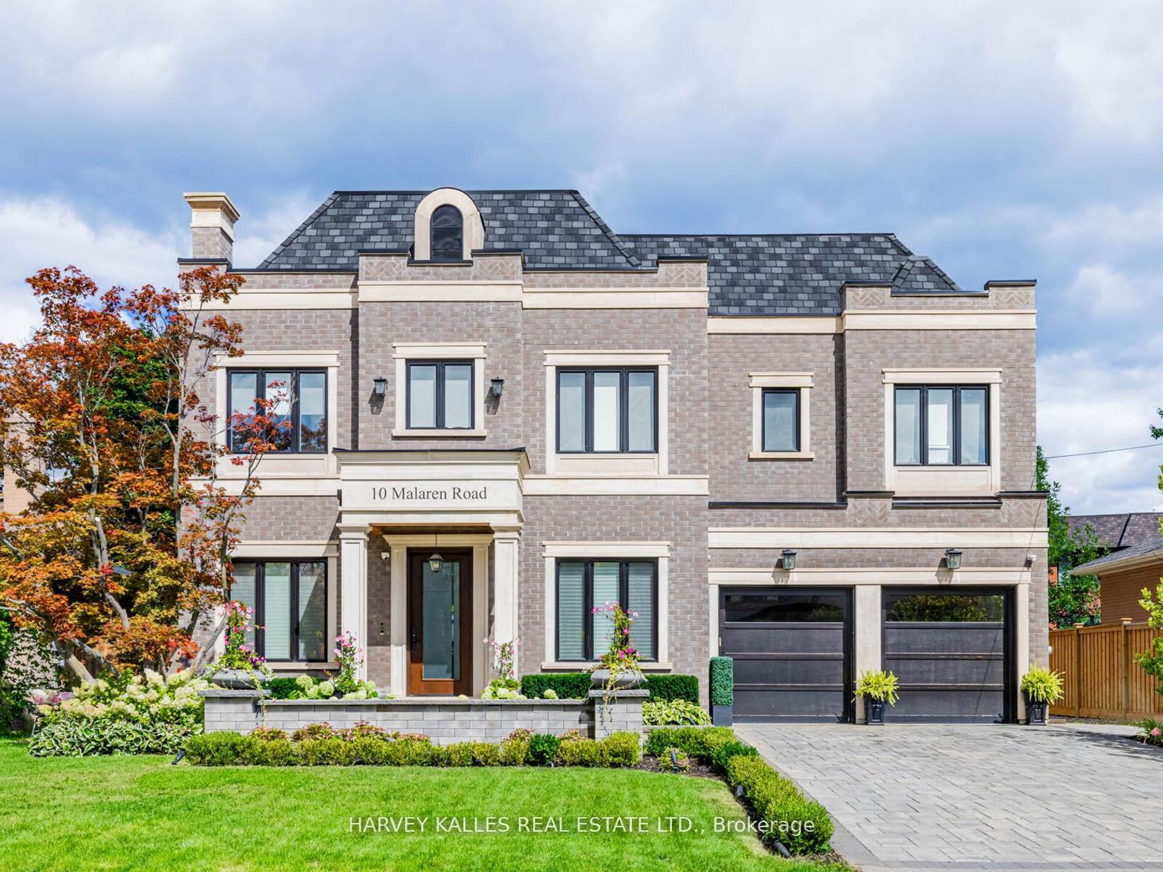 10 Malaren Road, Maple, Vaughan photo number 2